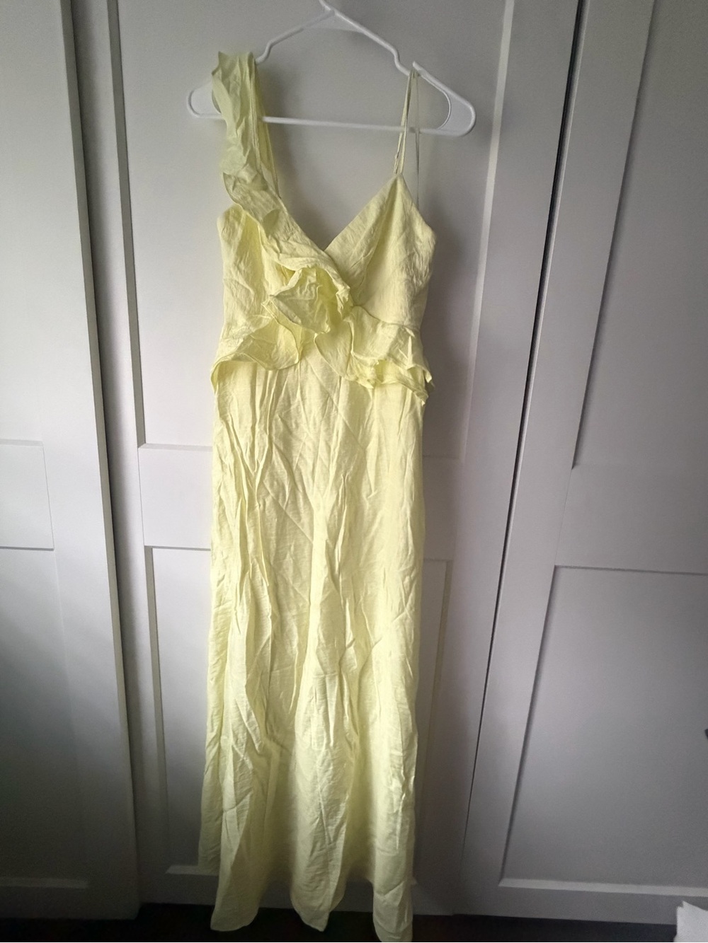 Express Pale Yellow Ruffle-Trim Maxi Dress - S Feminine